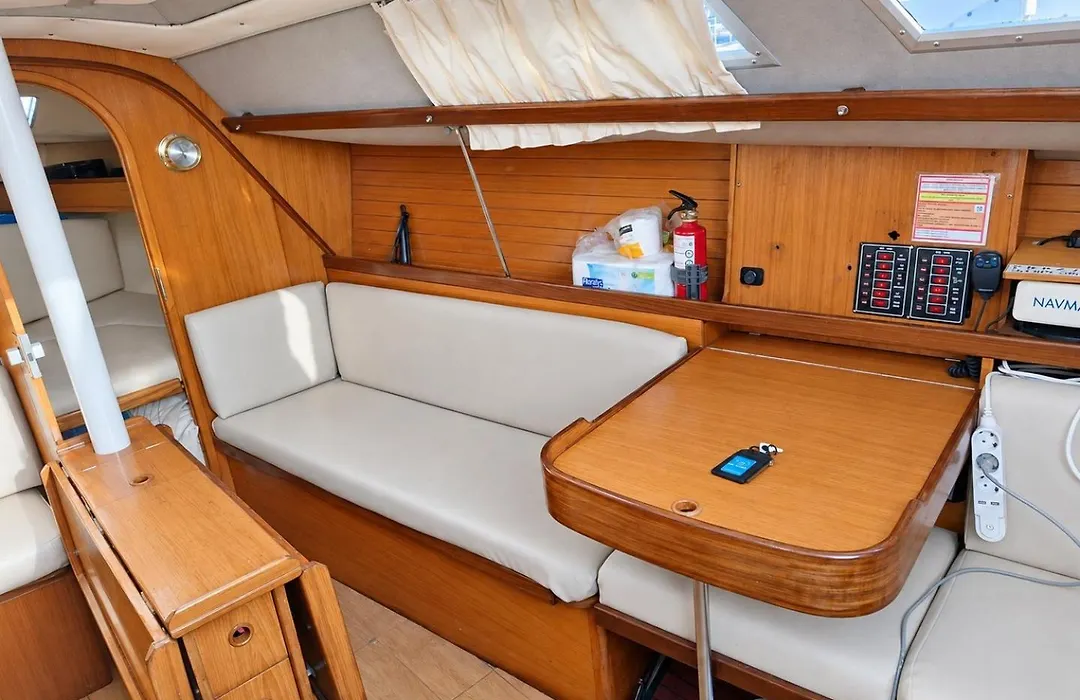 Sleep Aboard A Sailing Boat In Lisbon-1